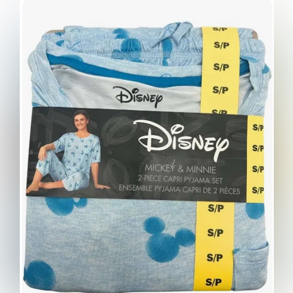 Disney Mickey Short Pyjama set w/ pockets - new without tag